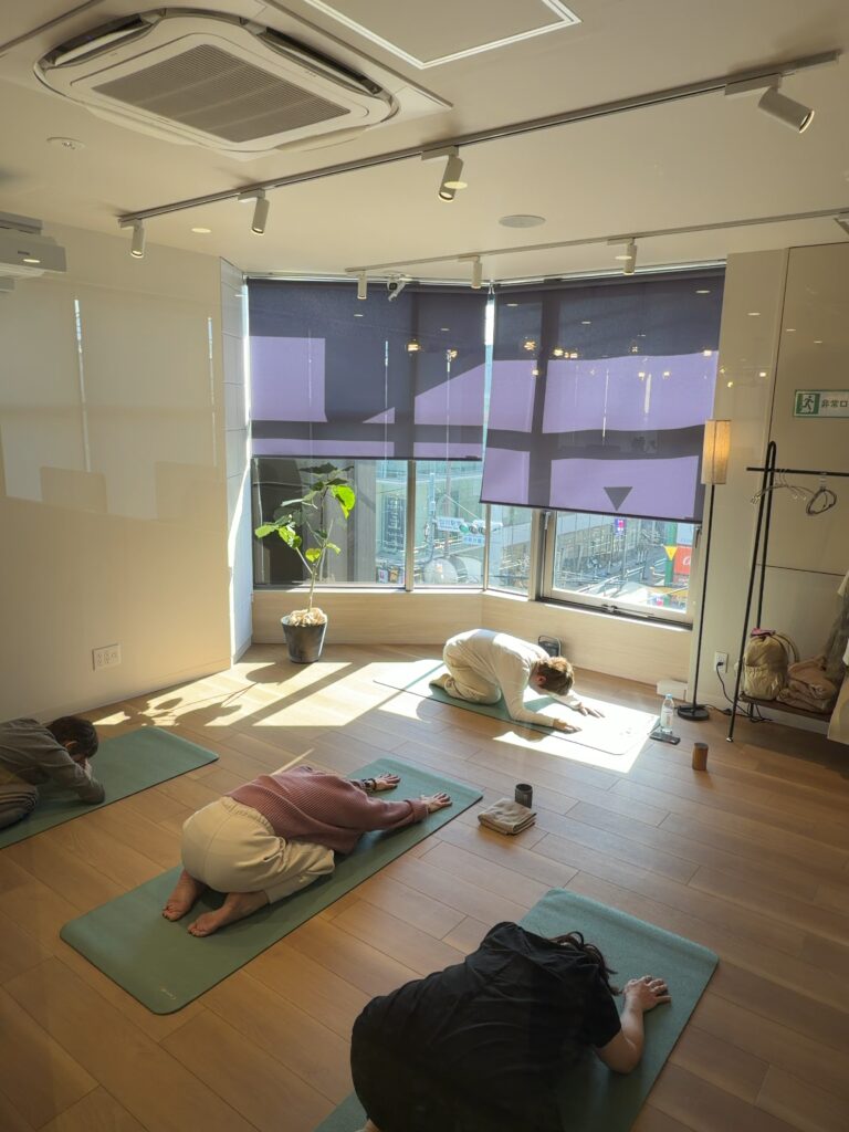 ヨガの様子1